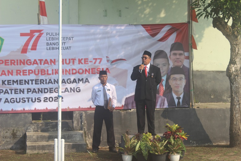 kepala kantor HUT RI ke 77
